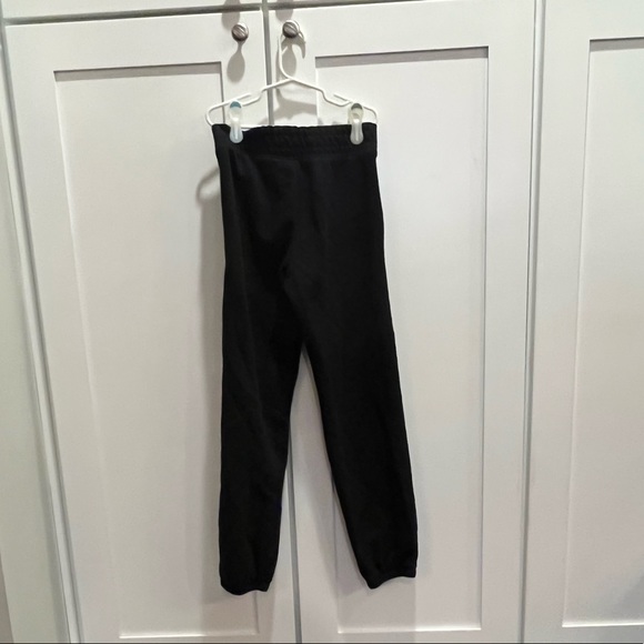 Girls Old Navy Sweat Pants With Heart Design - Picture 6 of 6